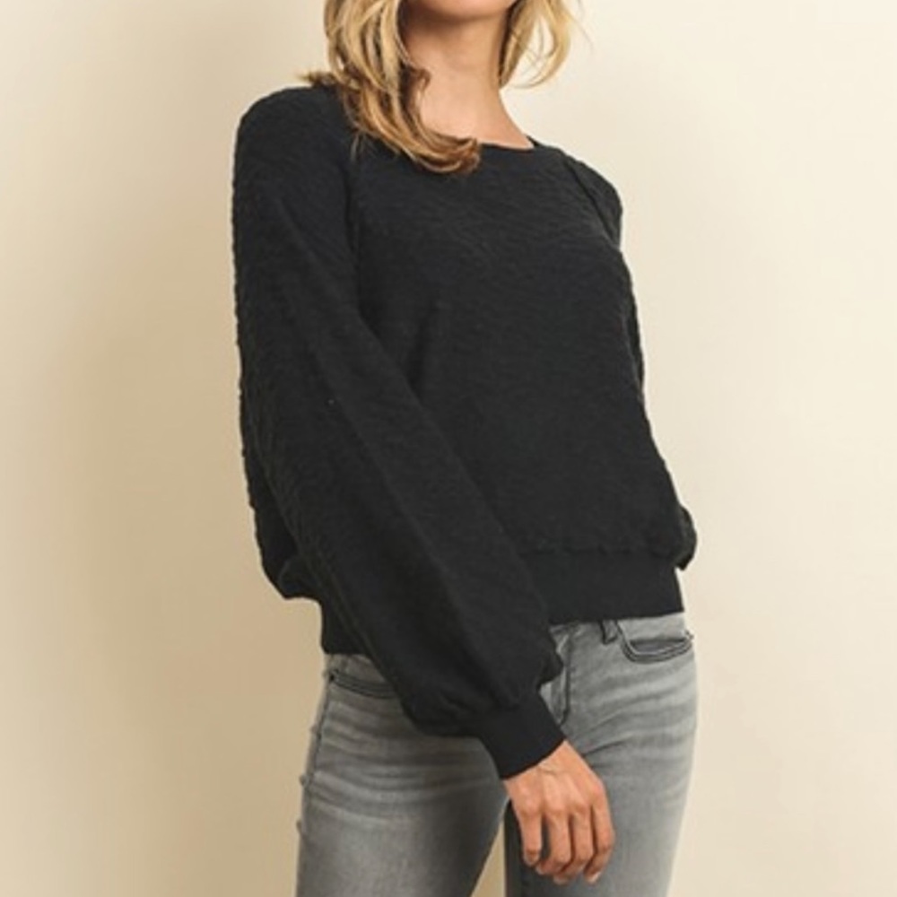 Cropped Textured Sweater.    L